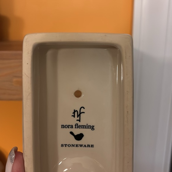 Retired Dots vase Nora Fleming!! - Picture 3 of 4